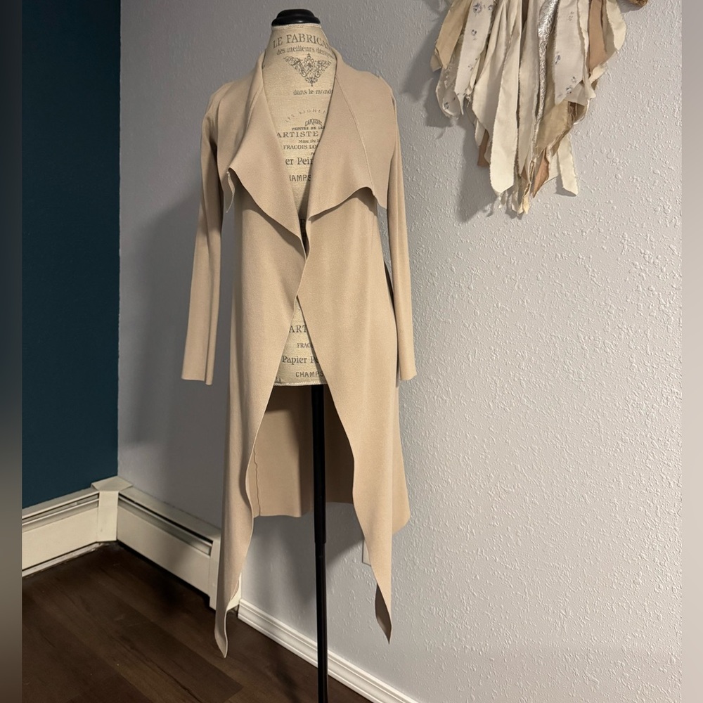 🤍 Petal + Pup Beige Waterfall Cardigan/Lightweight Coat – Size US 2 W/ Pockets!